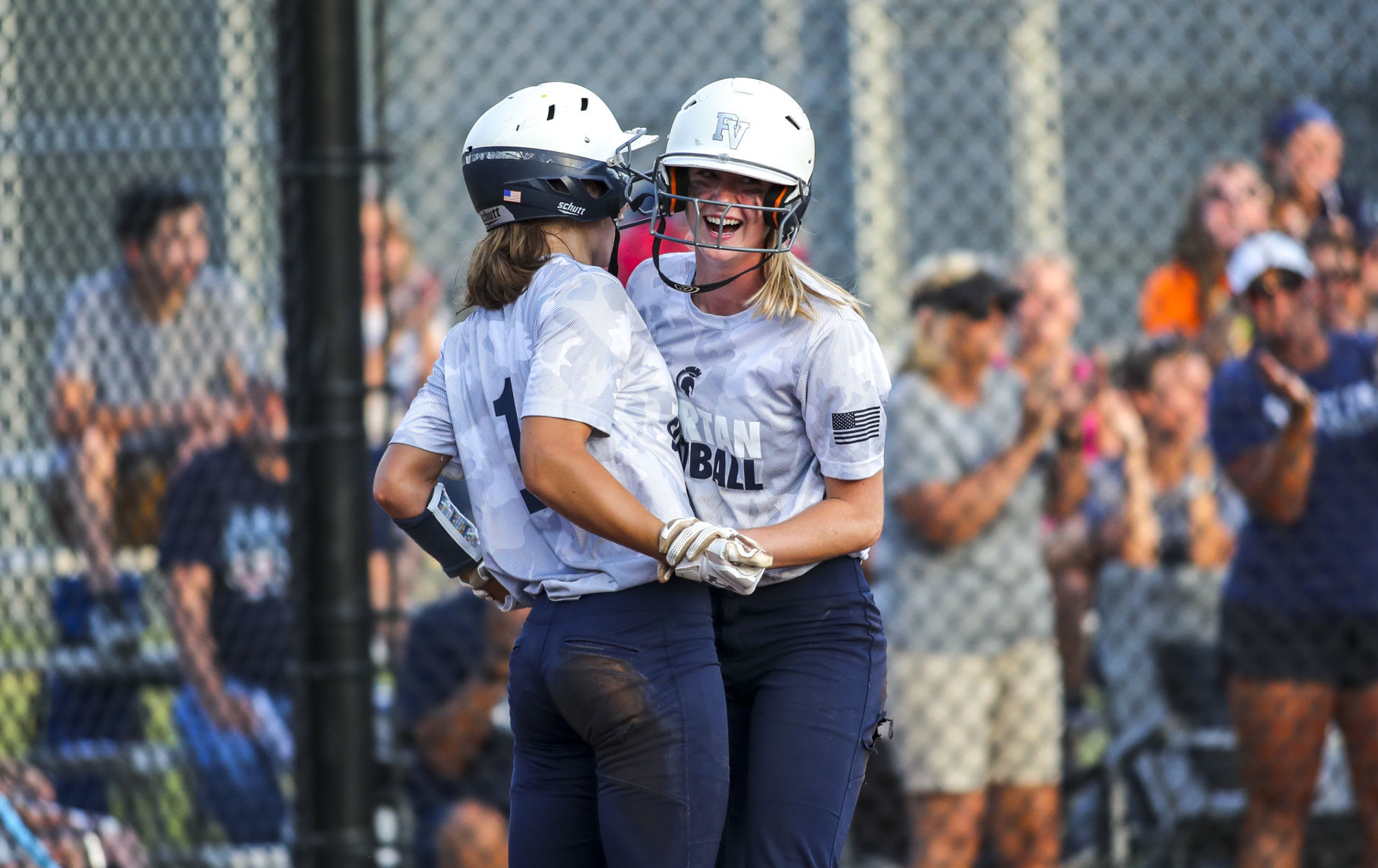 071018-softball-final-004